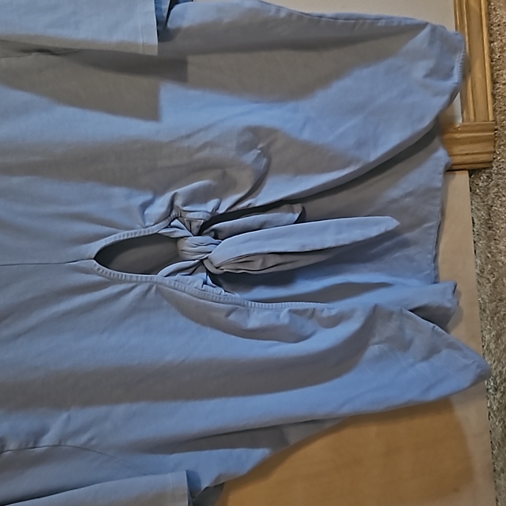 Top - Picture 3 of 5